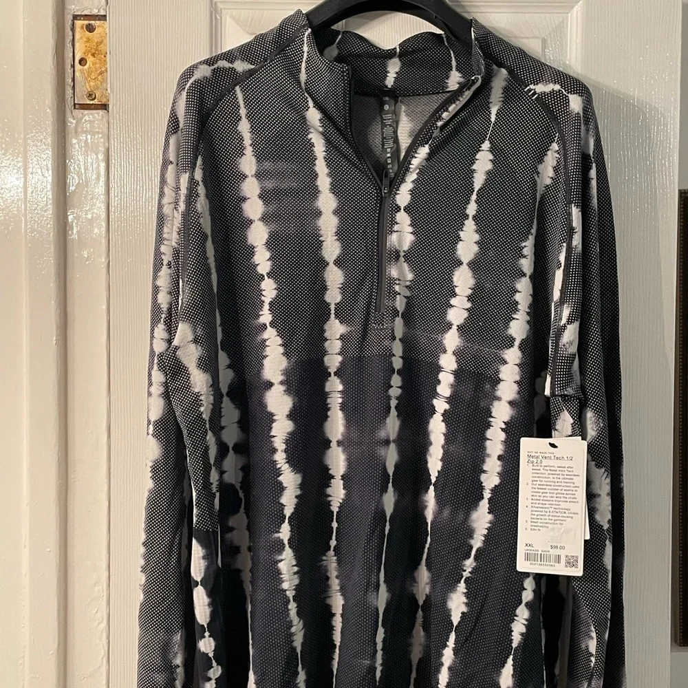 lululemon athletica Black and White Men's Hoodie - Picture 1 of 5